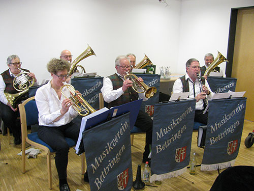 WEISSWURSTFRÜHSTÜCK IM CAFE RIEDÄCKER